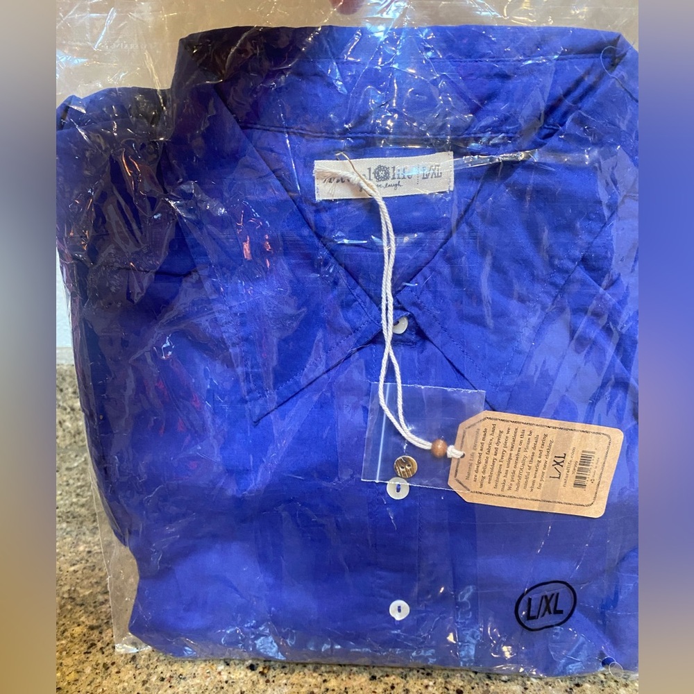 NATURAL LIFE BLUE BUTTON SHIRT L XL